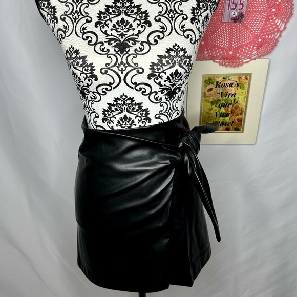 NWT Jason Wu Faux Black Leather Skirt Side Tie Size Large - Picture 3 of 13
